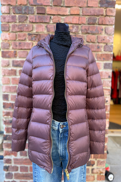 CLOSED down puffer w hood/ XXS