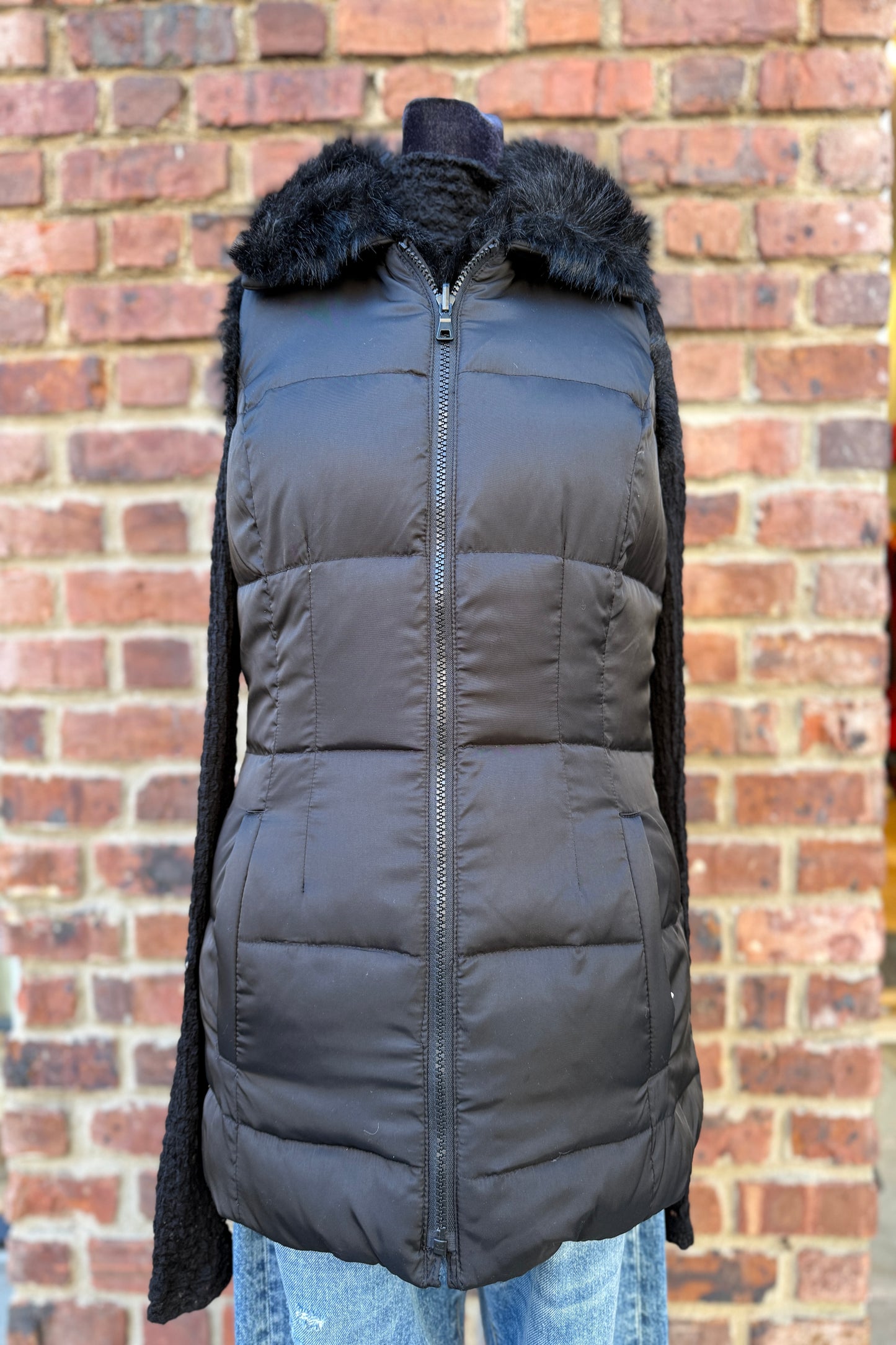 MODA INTERNATIONAL Sleeveless Puffer Faux Fur Lined Jacket / S