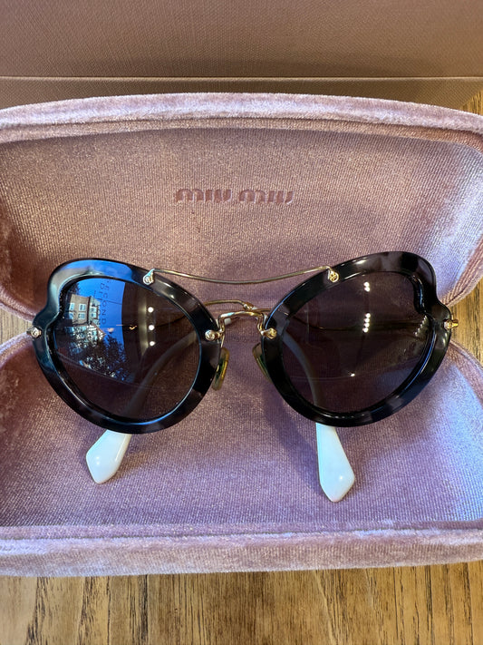 MIU MIU Sunglasses