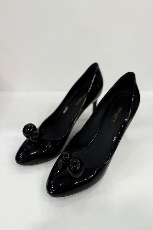 LOUIS VUITTON Patent Leather Betty Pumps / US8-EU38.5