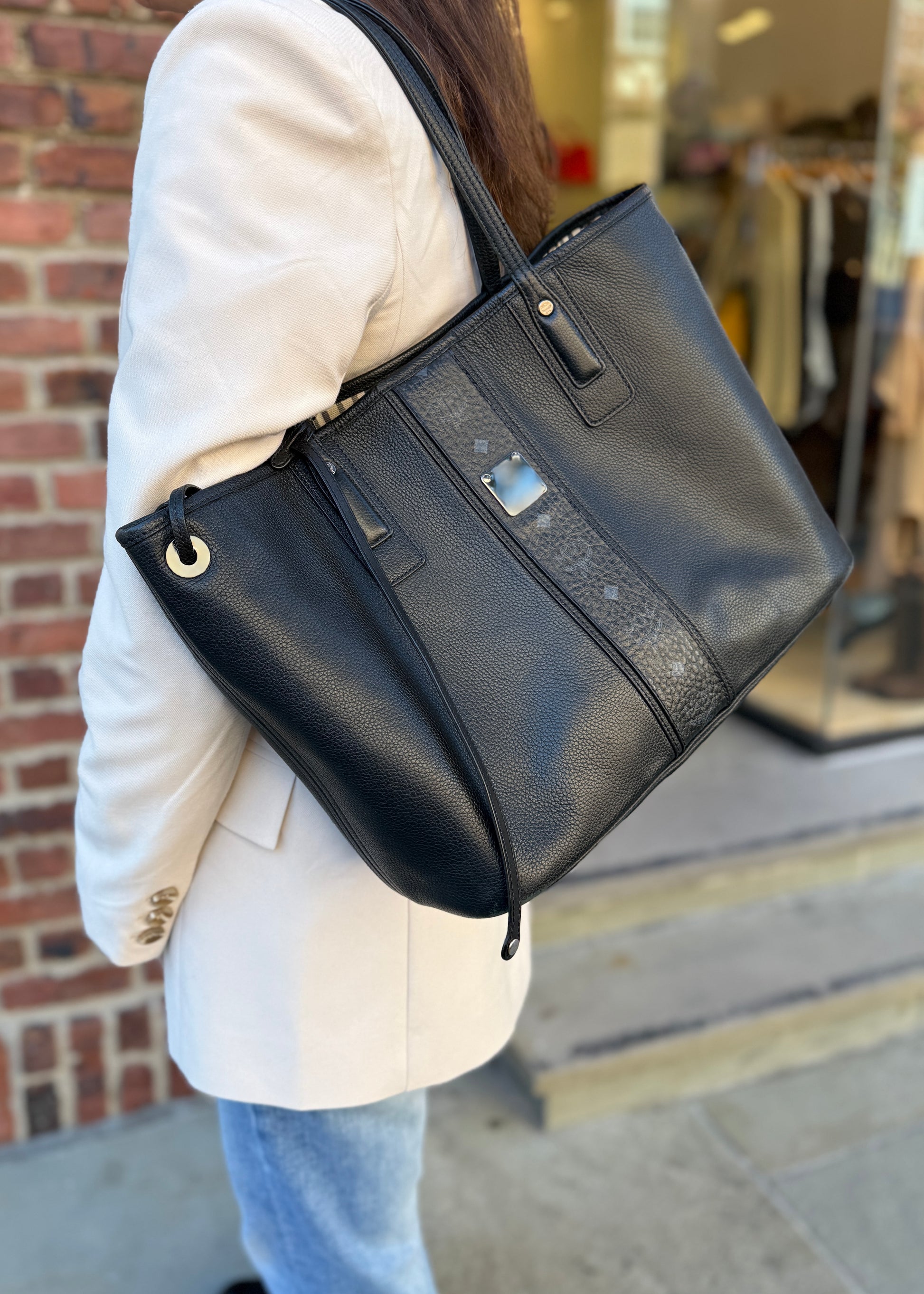 Mcm Purse Mcm Women's Medium Liz Reversible Shopper Stores