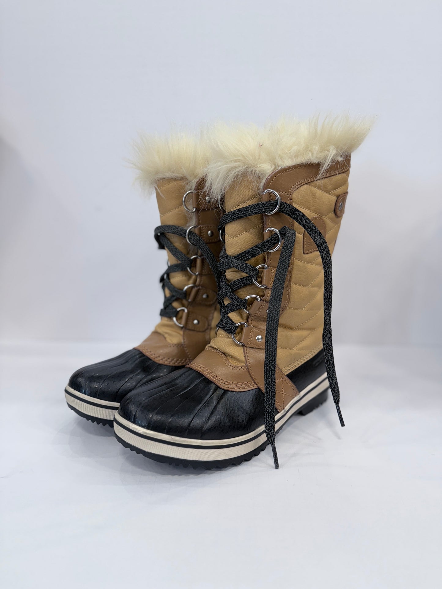 SOREL NWT Boots Tofino II WP / US4 UE35