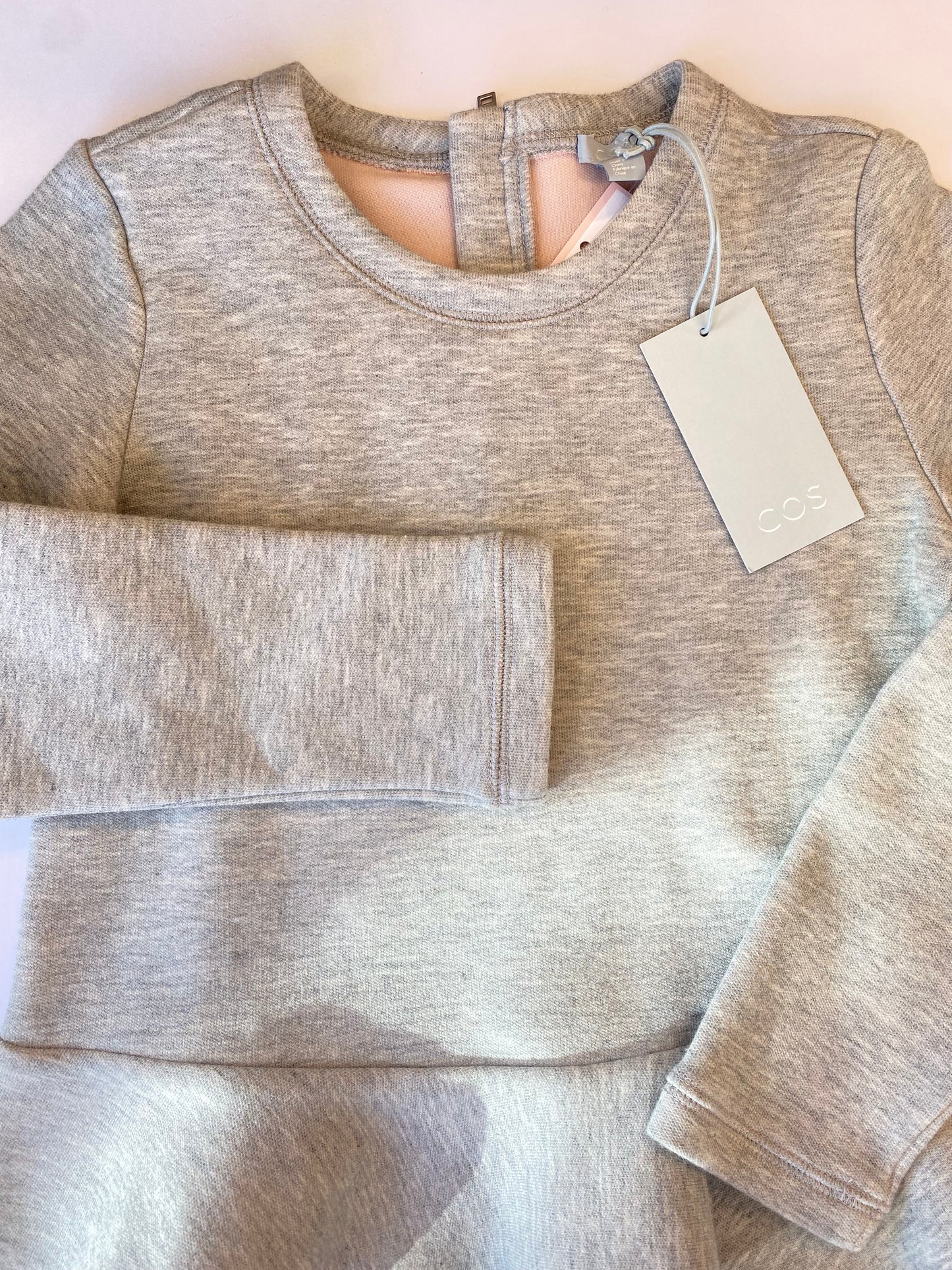 COS NWT Sweatshirt LS / 6-8Y