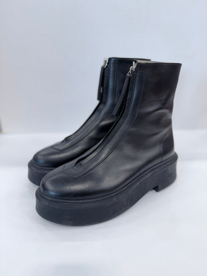 The ROW Leather Zipped Ankle Boots /US8.5