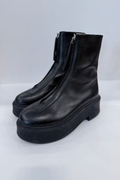 The ROW Leather Zipped Ankle Boots /US8.5