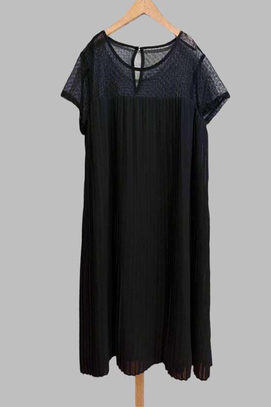 BCBG NWT Black dress SS / 16Y
