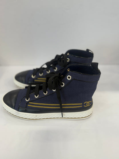 CHANEL HighTop Denim Navy Gold w. Black Leather Sneaker / US10- EUR41.5