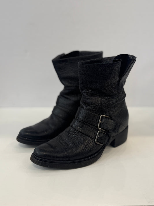 MIU MIU Boots / EU37 US 7