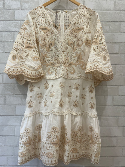 KOBI HALPERIN NWT EMbroided VNeck 3/4 Sleeves Midi Dress/L