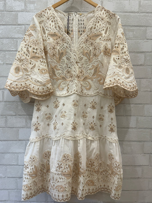 KOBI HALPERIN NWT EMbroided VNeck 3/4 Sleeves Midi Dress/L