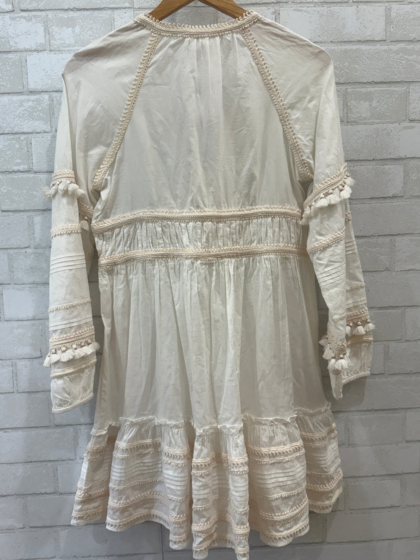 VERONICA BEARD  LS Midi V Dress with Buttons/M
