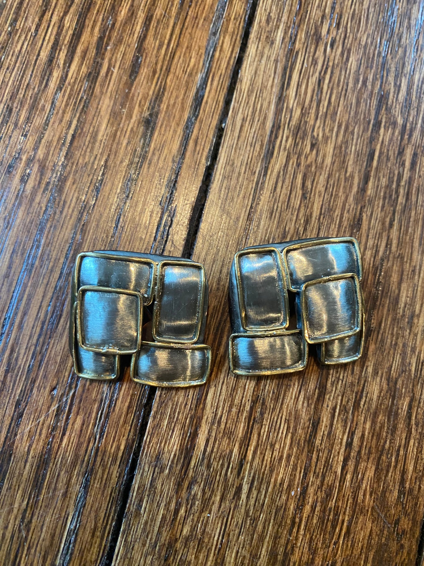 FABRICE Square Clip Earrings