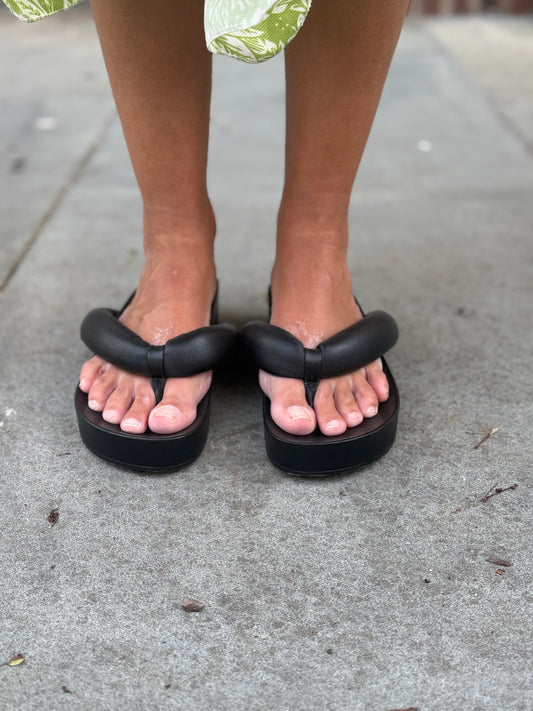 JIL SANDER Oversize Flip Flop / EU39-US8.5