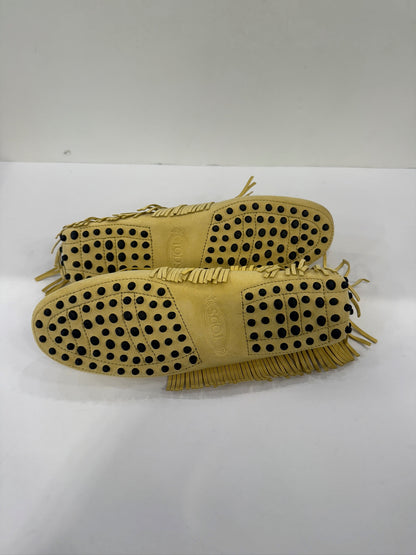 TOD'S NWT Suede Driving Yellow Loafers / US8