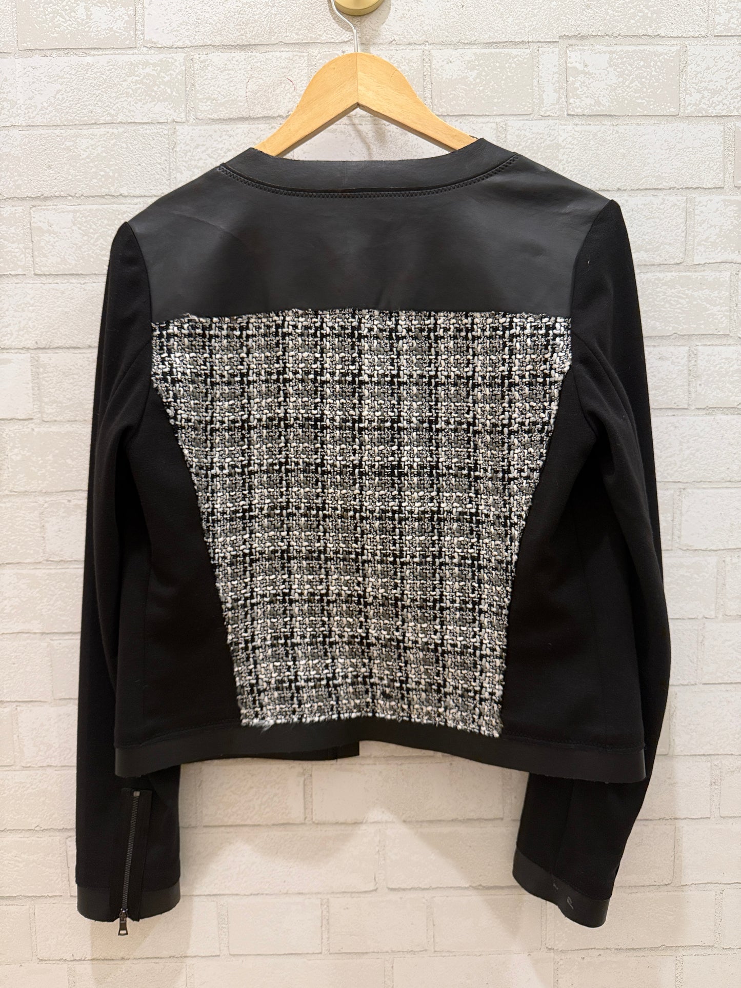 TAHARI Tweed Jacket/ US: 6-EU:42