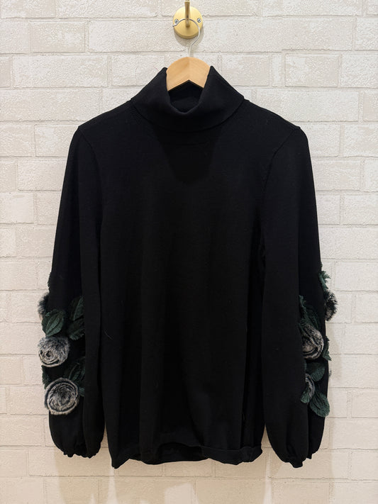 ANNE FONTAINE LS  Turtle Neck With Fur Sleeves Sweater/L