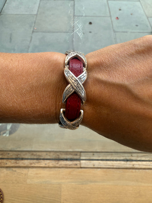 BRIGHTON Leather and Metal Kriss Kross Etched Bandit Bracelet/OS