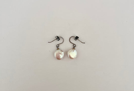 NO BRAND Single Pearls Earrings