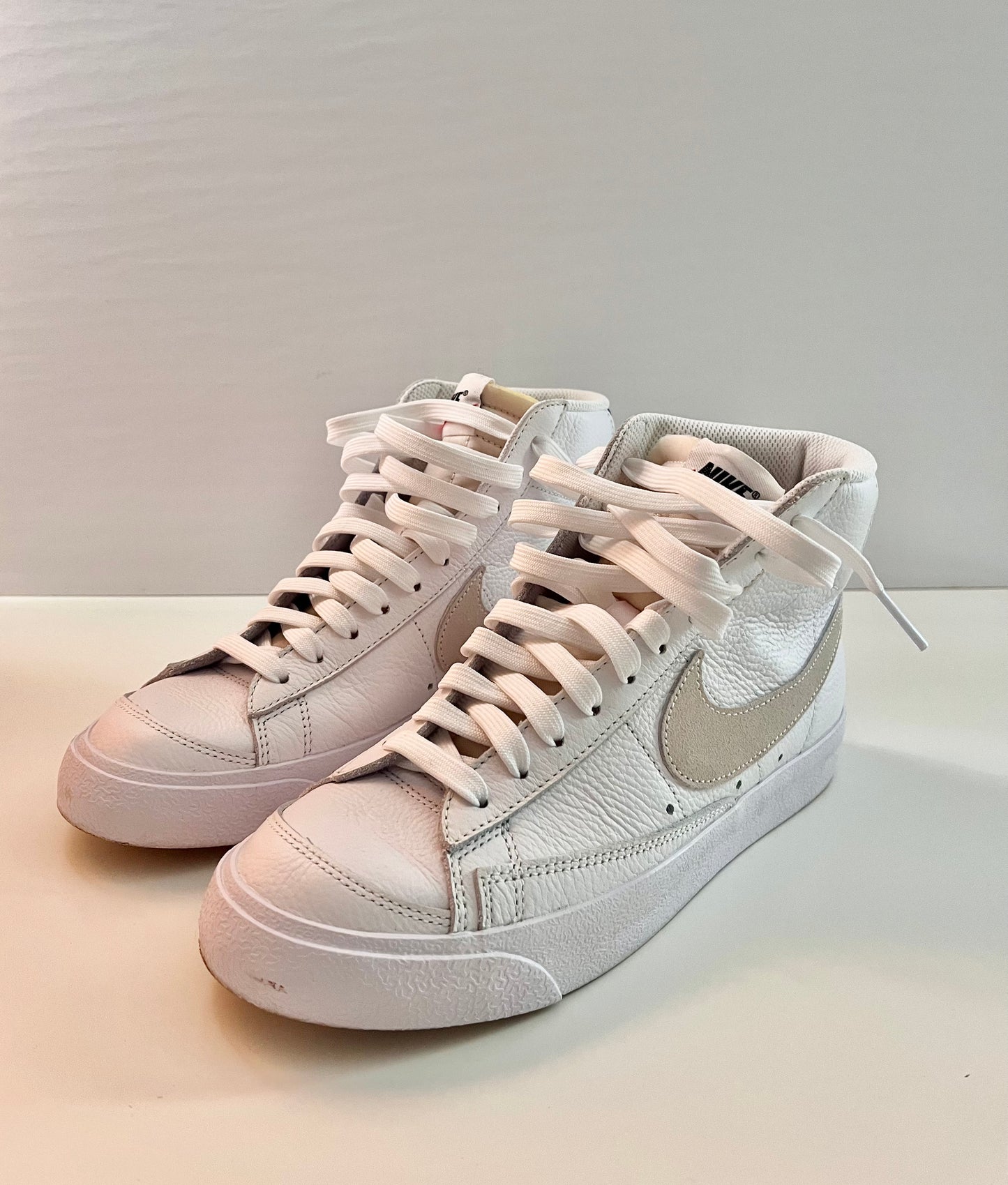 NIKE Blazer High Top Sneakers / US7.5-EU38.5