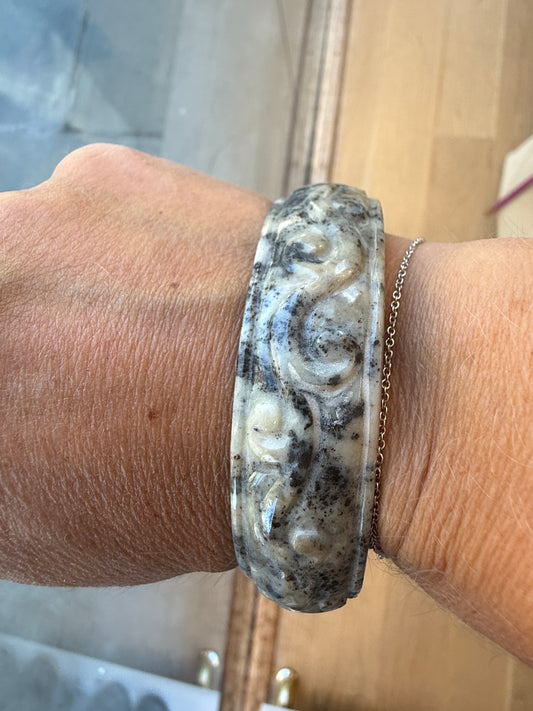 NO BRAND Large Grey Bangle