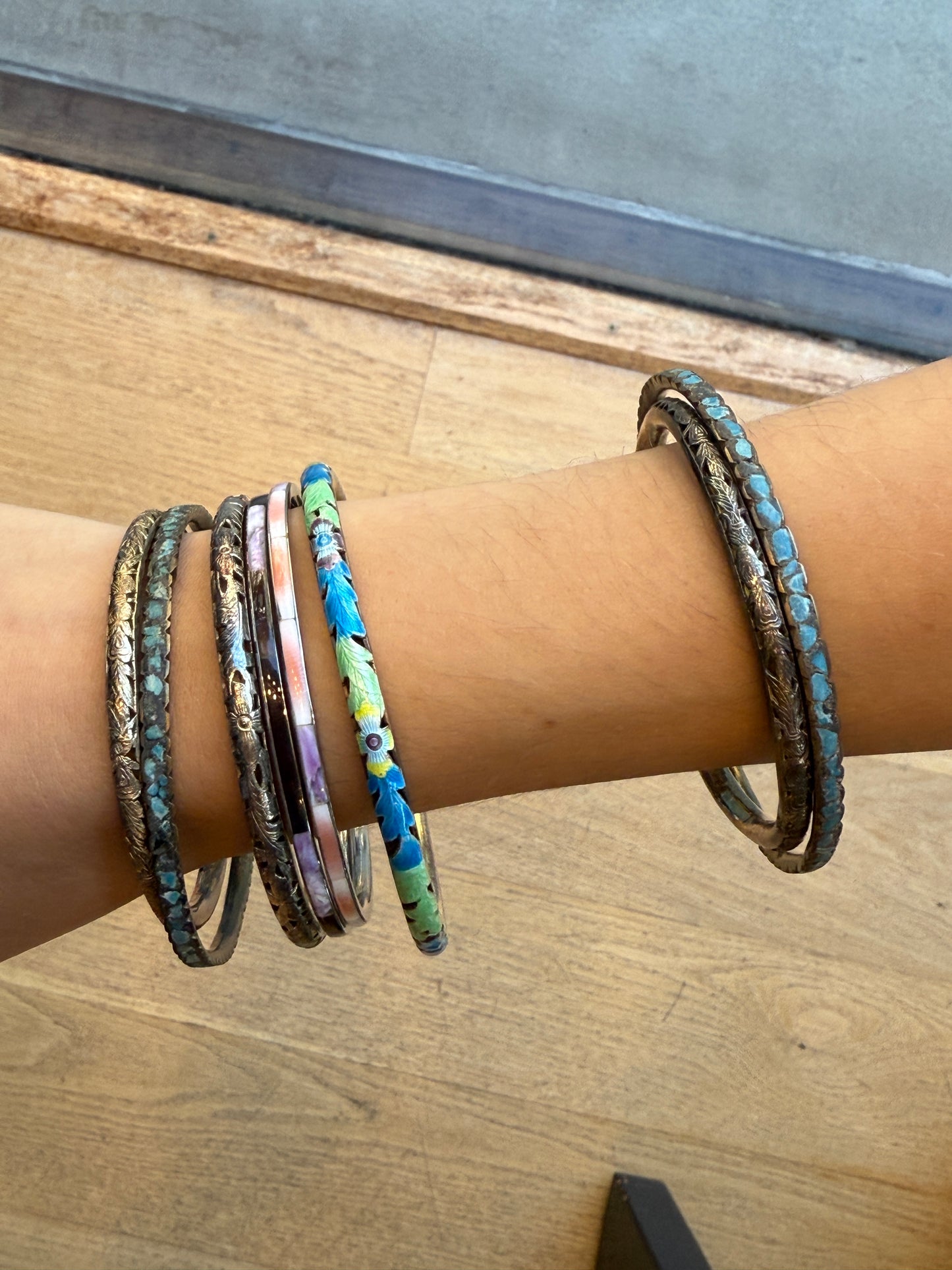 NO BRAND Set of 8 Flowers Bangles