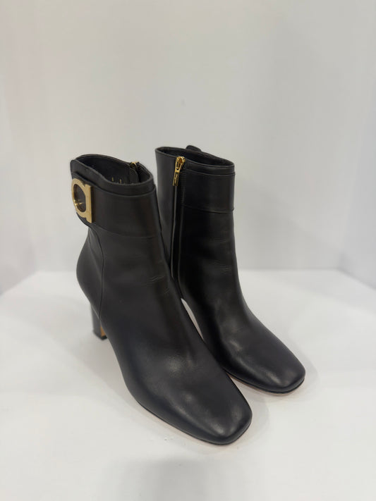 SALVATORE FERRAGAMO Heels Boots/ US 8 -EU 38
