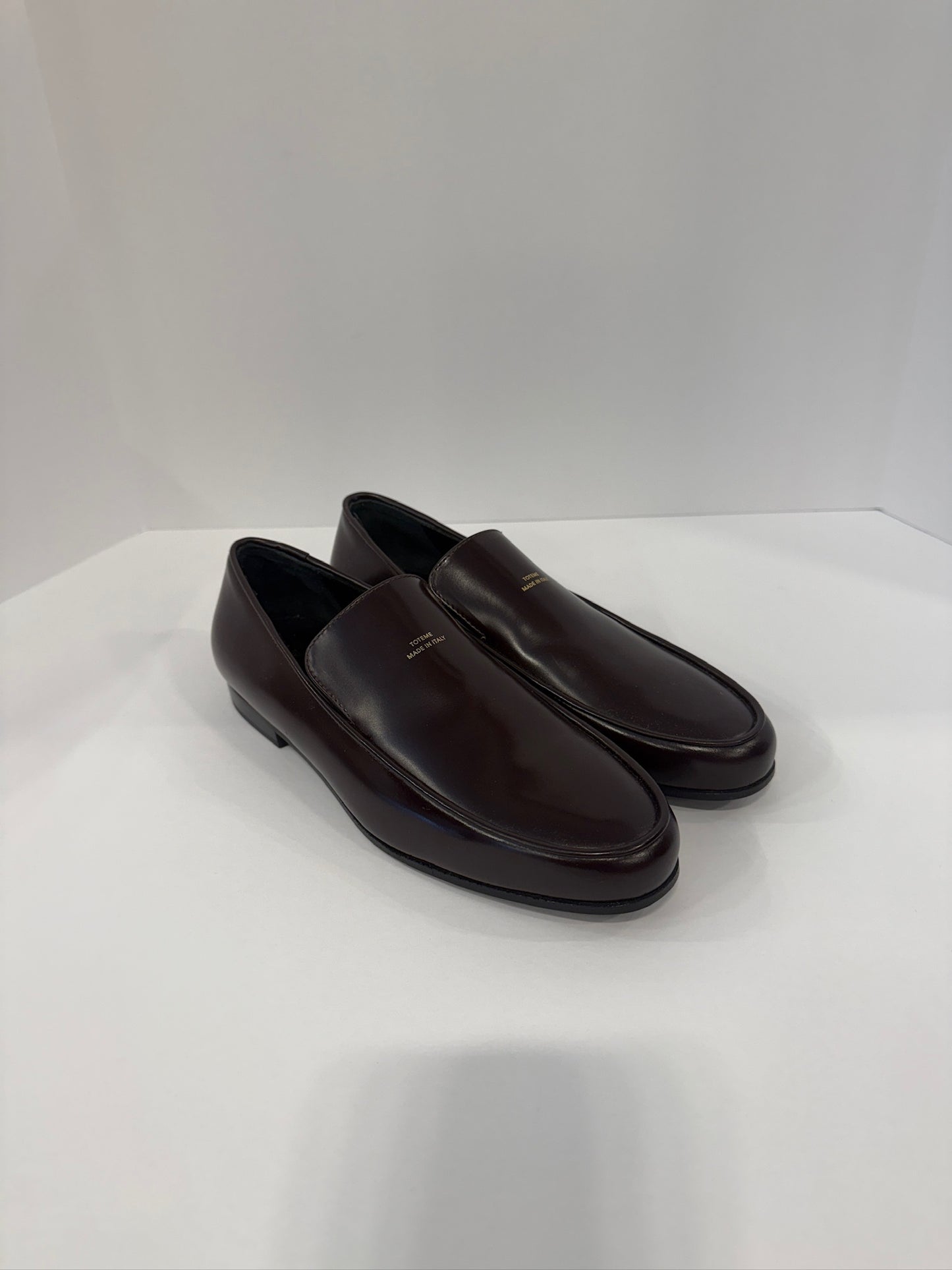 TOTEME NWT The Oval Loafer/ EU36- US6