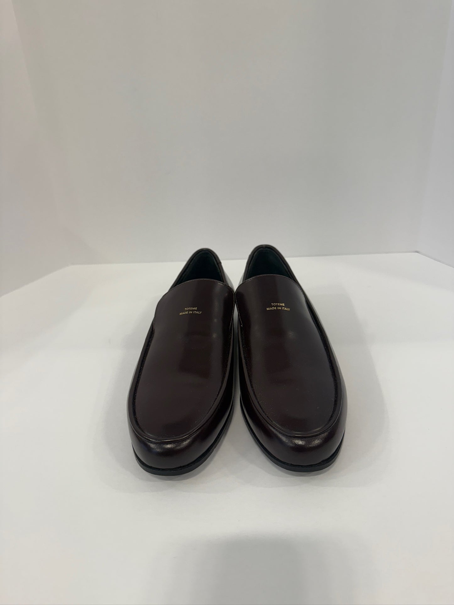 TOTEME NWT The Oval Loafer/ EU36- US6
