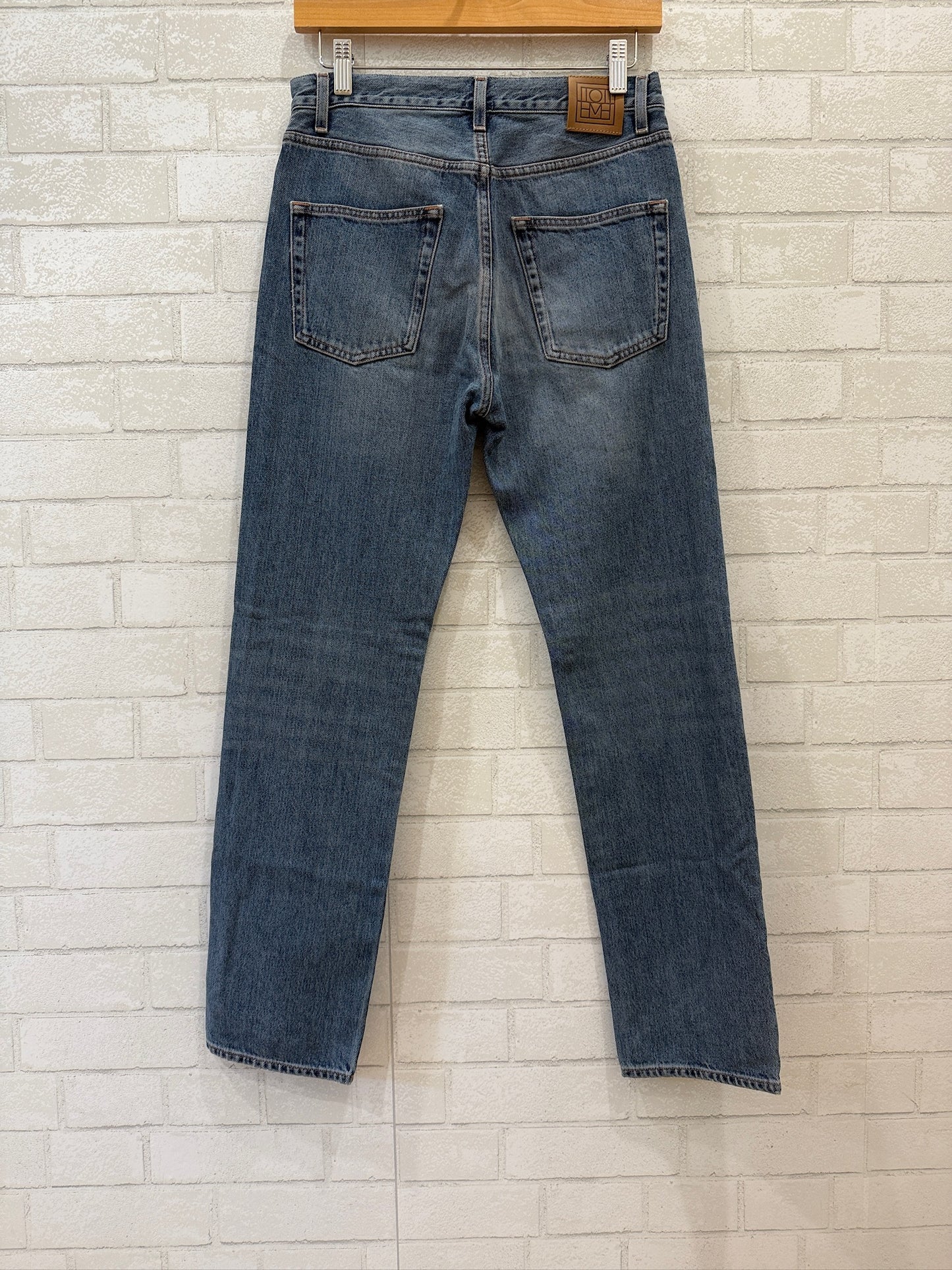 TOTEME  NWT Studio Mid Rise Straight  Leg Jeans/ US24-S