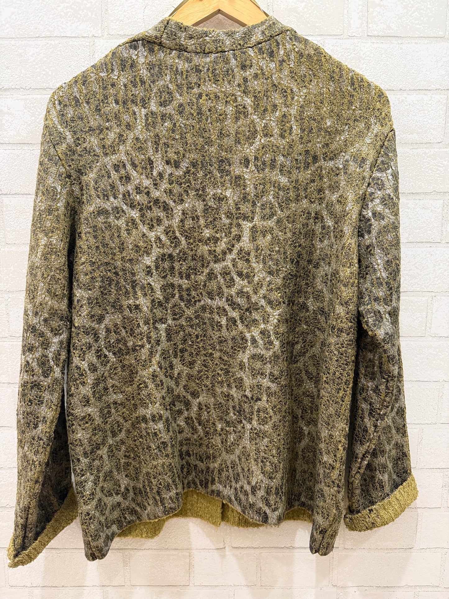 ZARA LS VNeck Buttoned Animal Print Cardigan/S