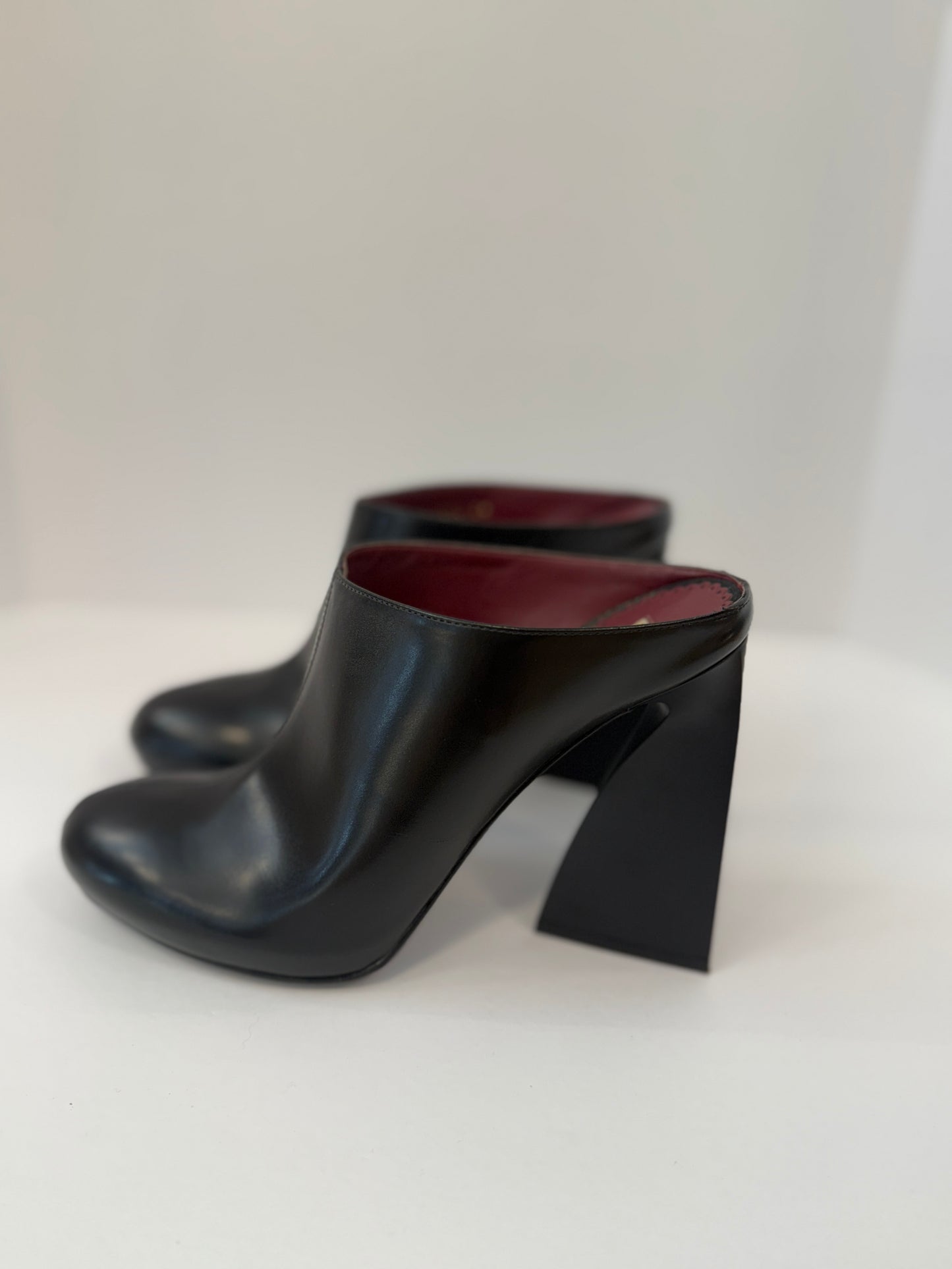 STELLA MCCARTNEY Block-Heel Mules / US8.5-EU39