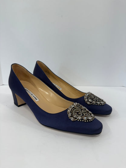 MANOLO BLAHNIK Satin Block Heel Pump / 8-EU38
