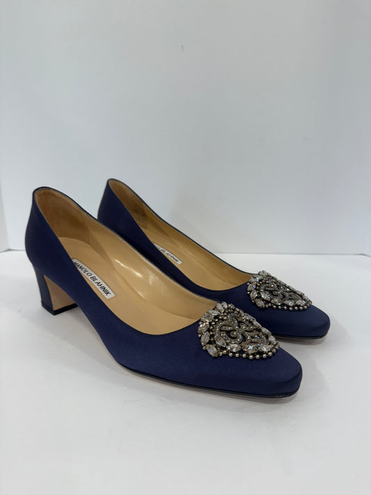 MANOLO BLAHNIK Satin Block Heel Pump / 8-EU38