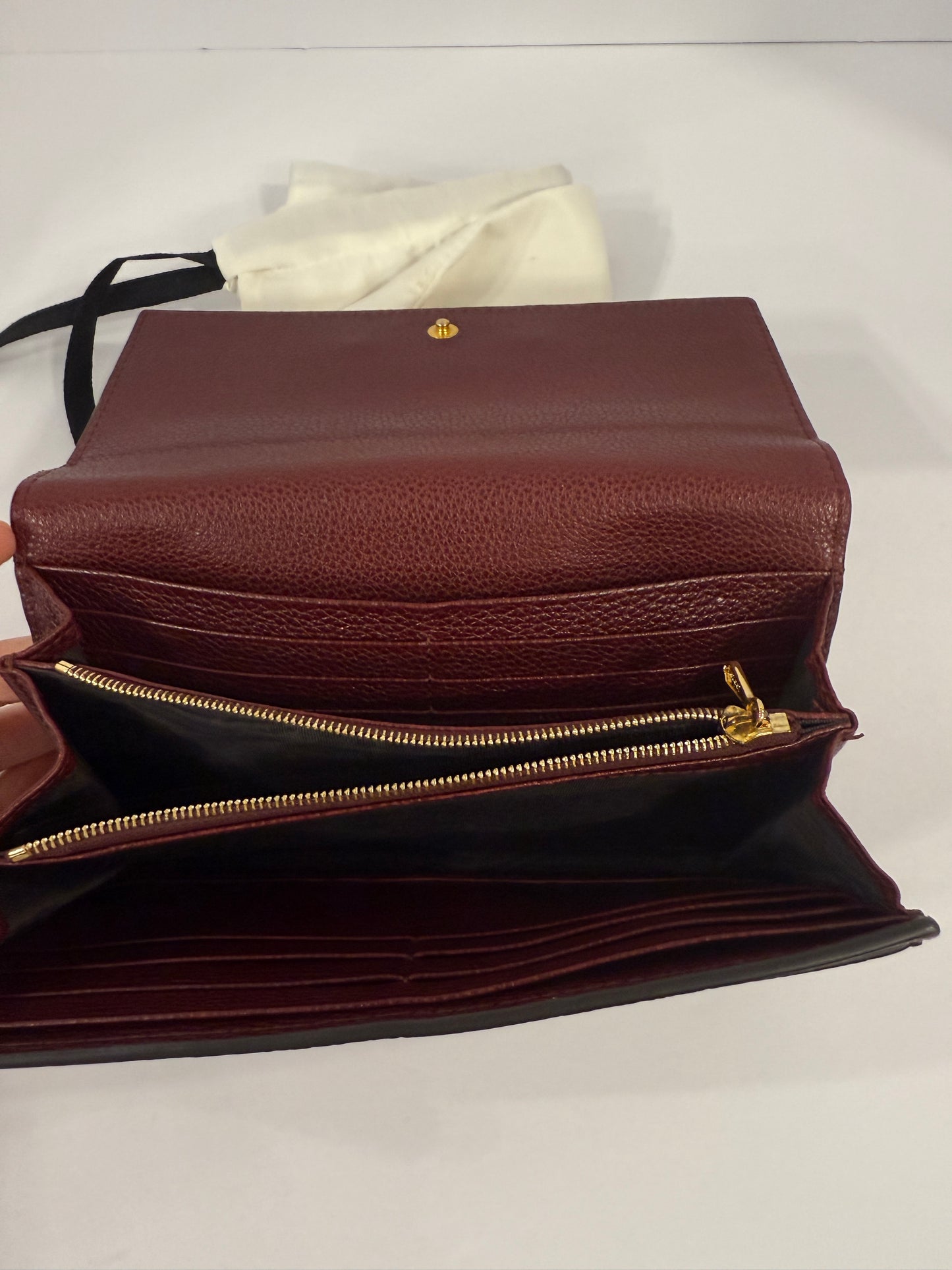 GUCCI Interlocking G Burgundy Leather Long Wallet