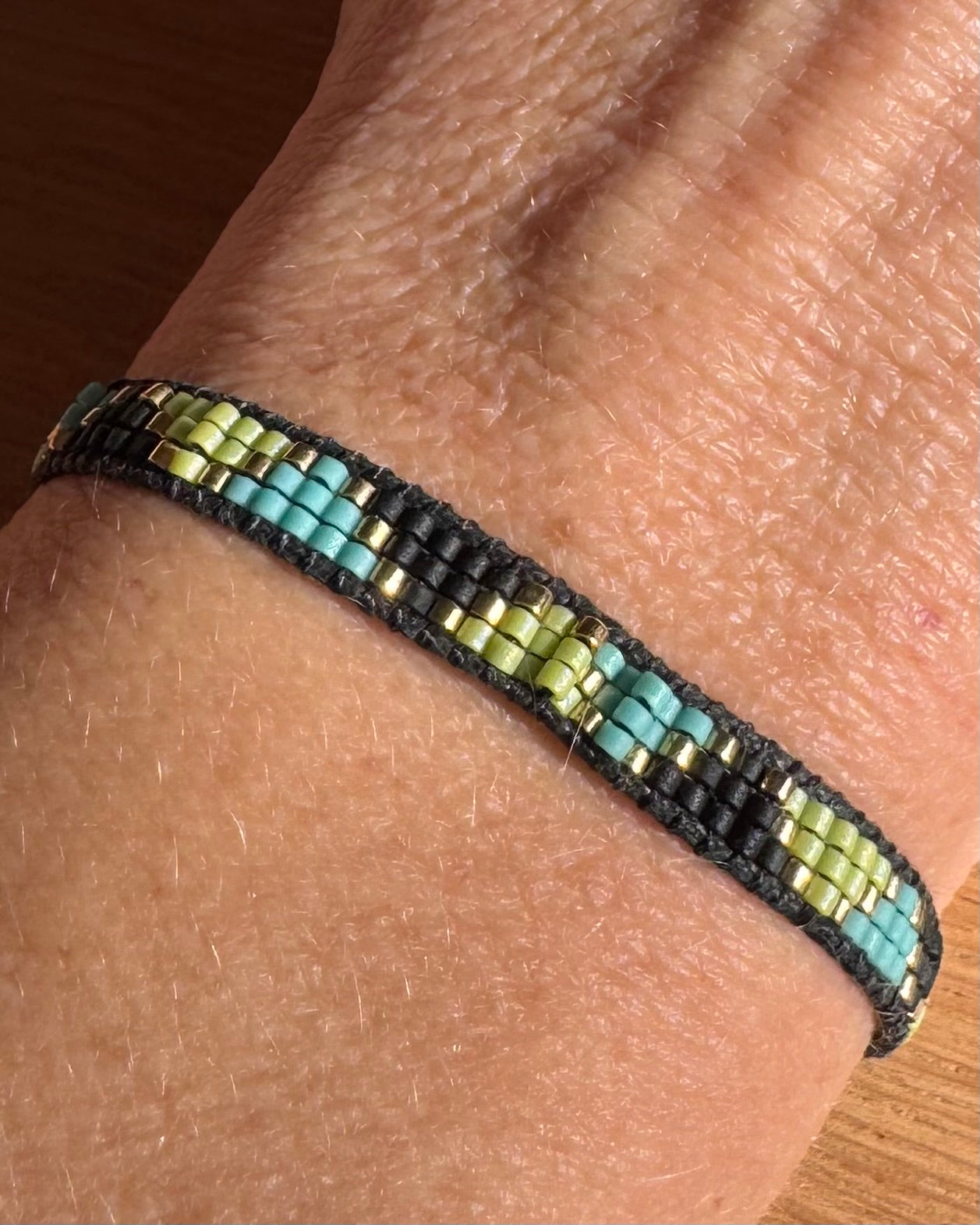 Pearl woven bracelet thin