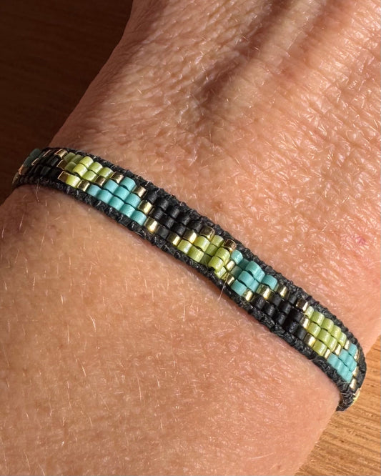 Pearl woven bracelet thin