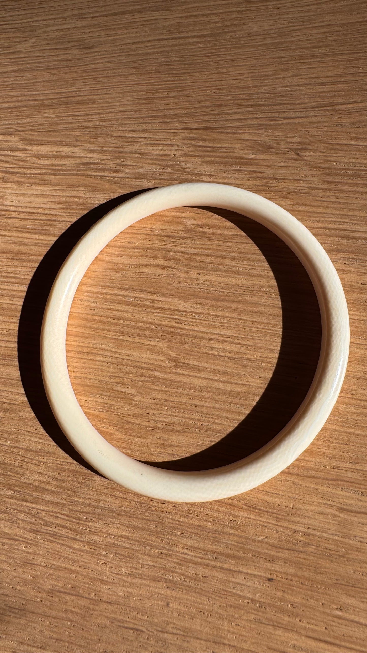 NO BRAND Creme Bracelet Bangle