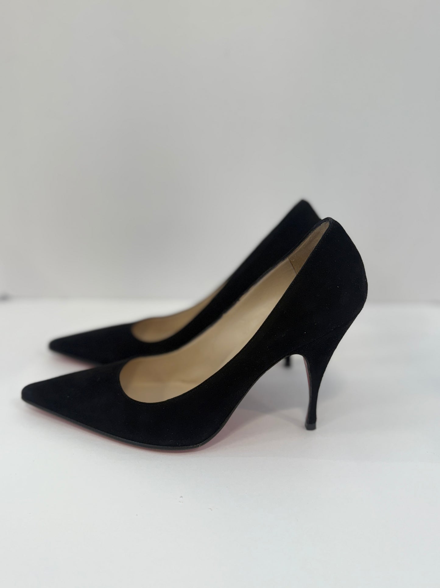 LOUBOUTIN Suede Pumps / US6-EU36