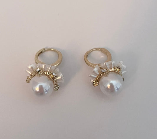 NO BRAND Pear Drop Earrings Ruffled Details