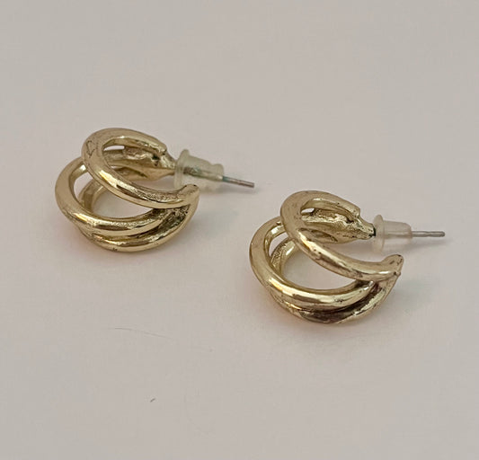 NO BRAND Triple Hoop Earrings