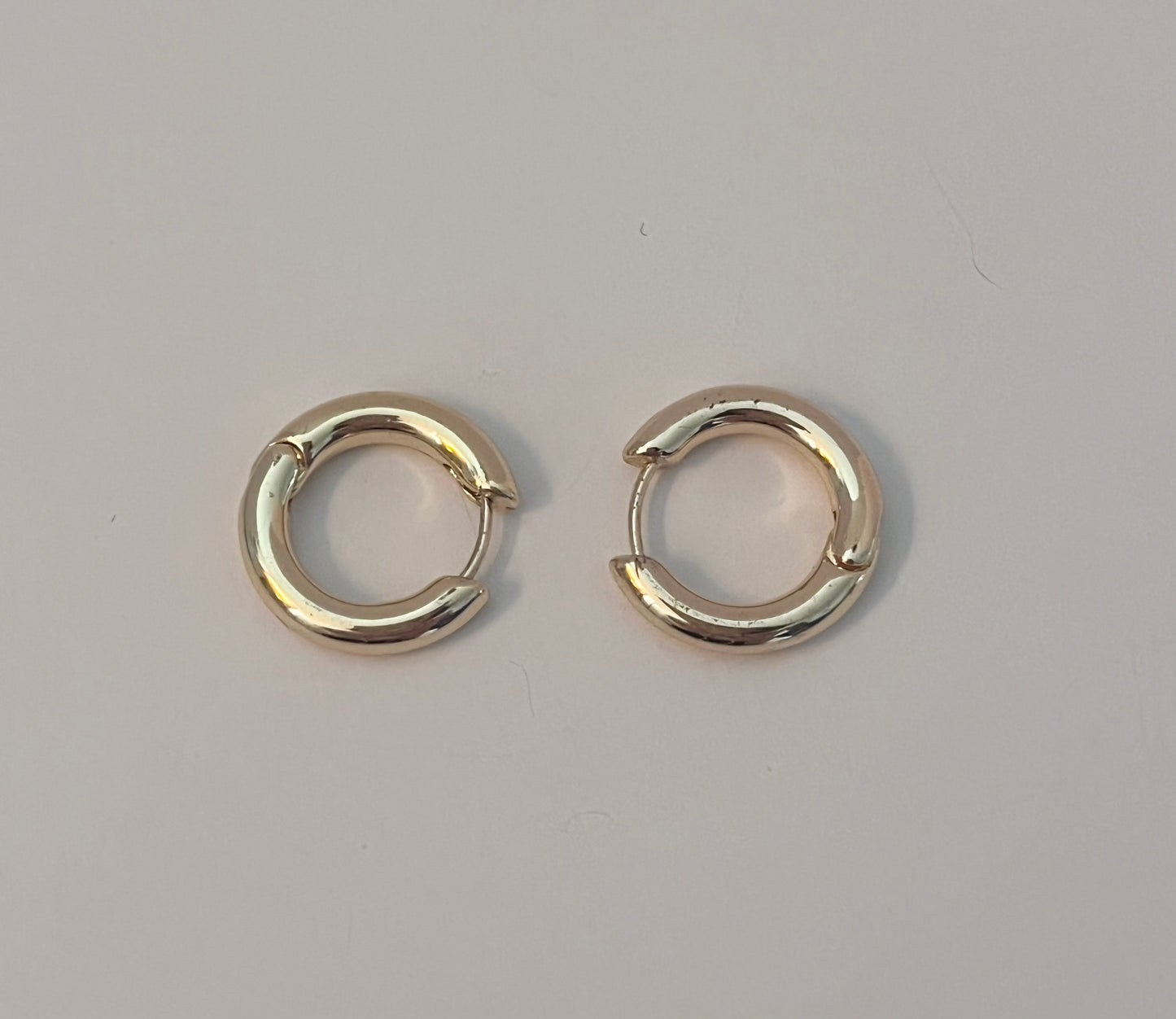 NO BRAND Chunky Gold Hoop Earrings