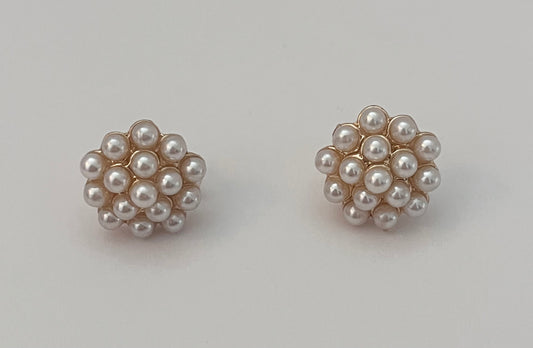 NO BRAND Pearl Cluster Earrings