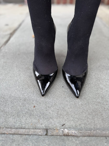 LOUBOUTIN Pointed Patent Leather Pumps/ US 8.5 -EU 39