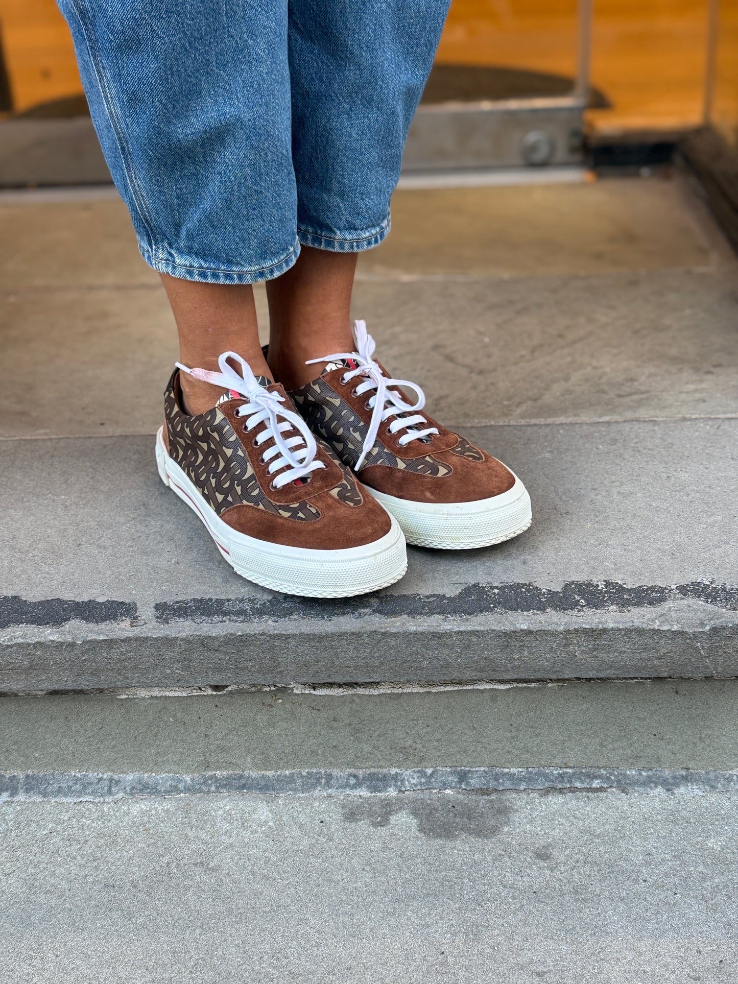 BURBERRY Printed Sneakers/ US: 10-EU:41