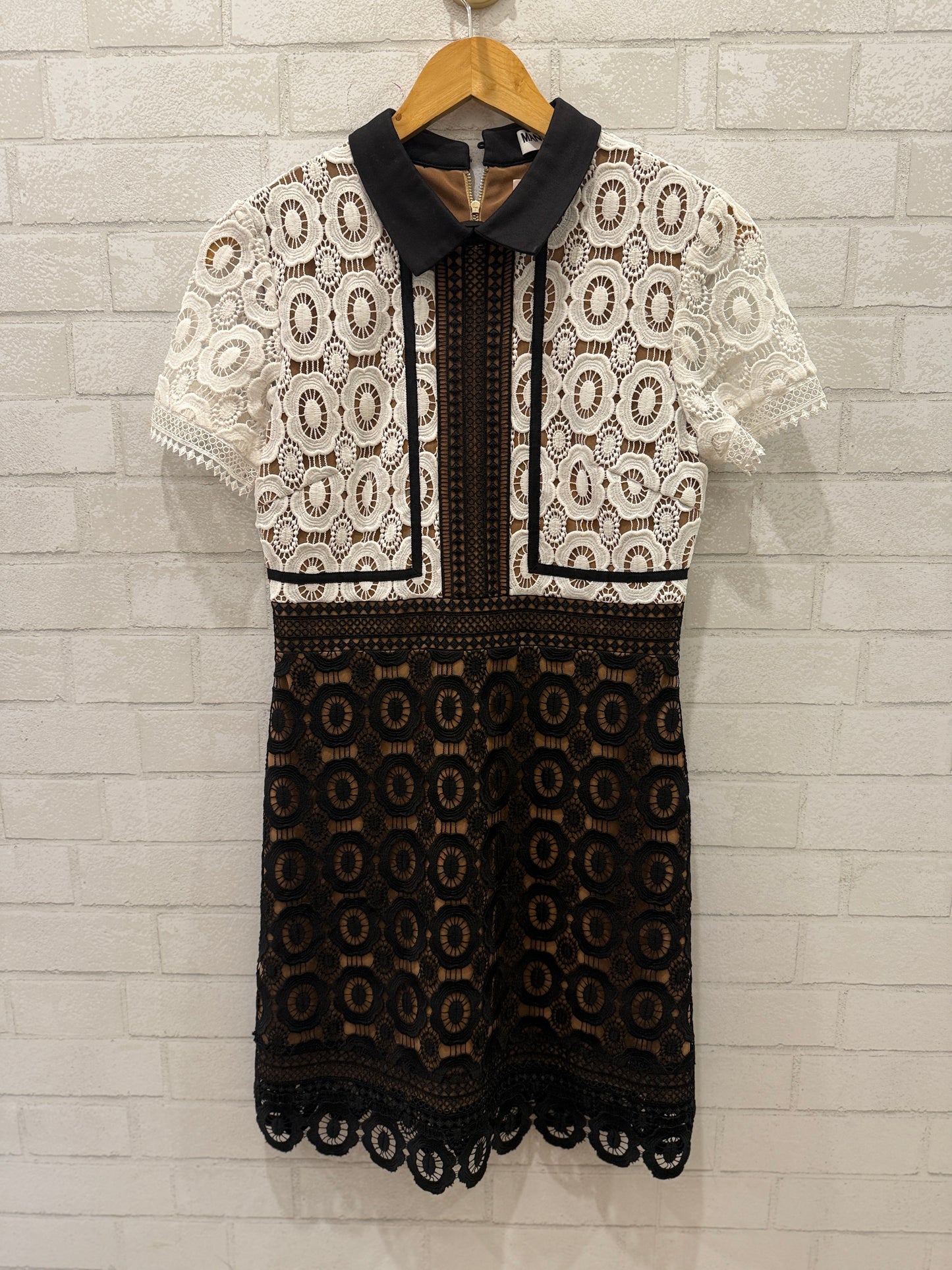 MANERGO Collared Crochet Dress White & Black / M-10UK