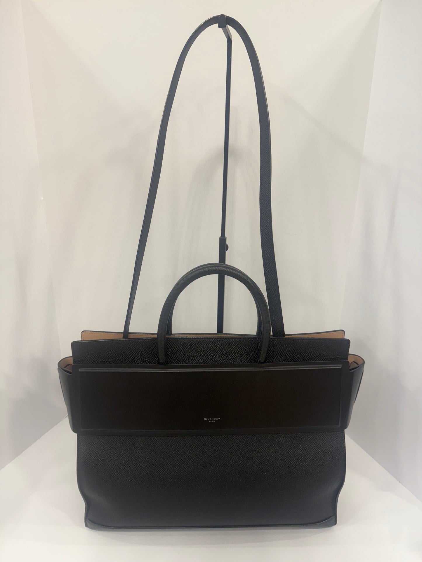 GIVENCHY Horizon Grained Calfskin Medium Tote Bag/OS