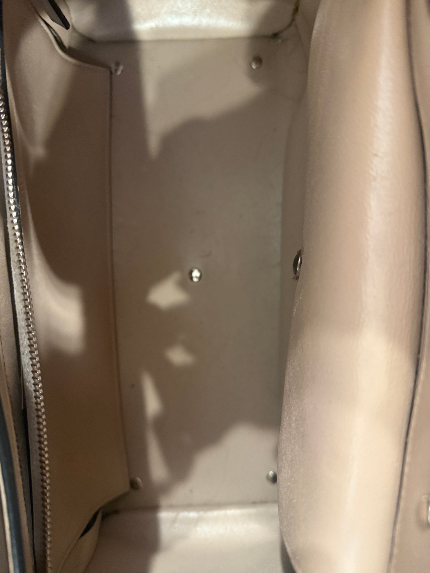 GIVENCHY Horizon Grained Calfskin Medium Tote Bag/OS