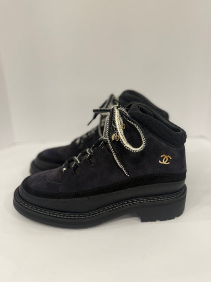 CHANEL NWT Suede & Leather Combat Boots/ US8.5-EU39