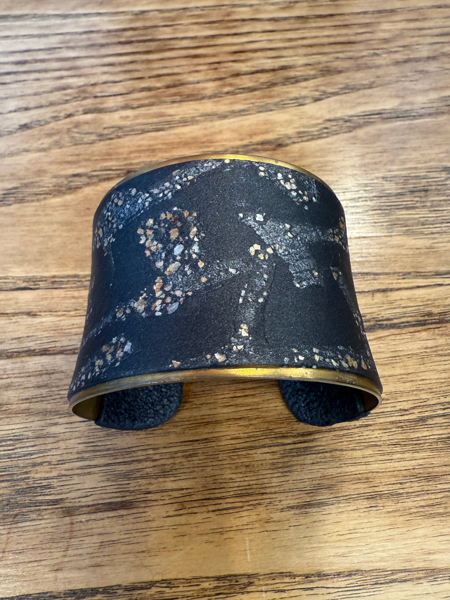 NO BRAND Black & Gold  Cuff Bracelet/ OS