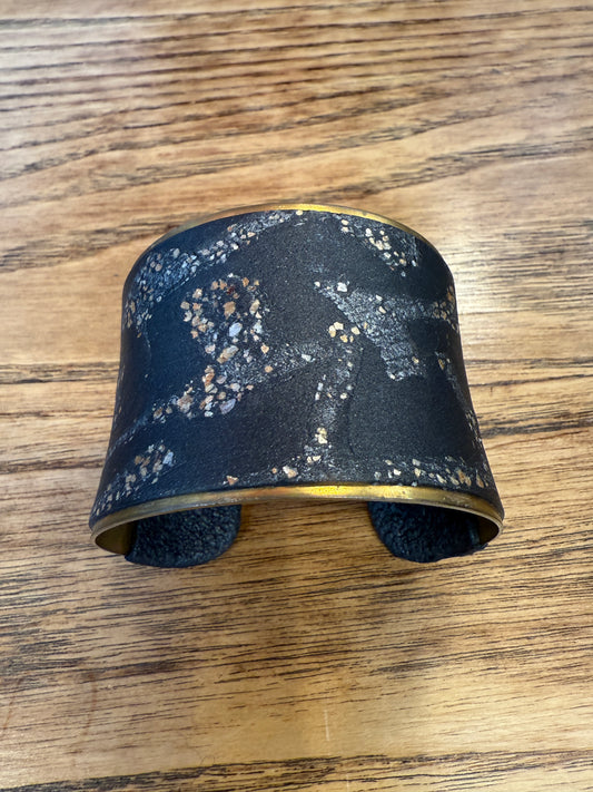NO BRAND Black & Gold  Cuff Bracelet/ OS